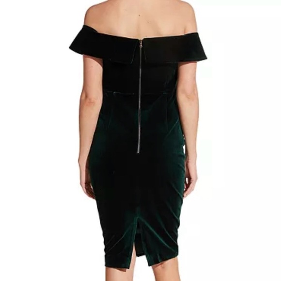 NEW Bardot women’s Off-The-Shoulder Sweetheart Velvet sheath Dress small 4 6 - Picture 2 of 10